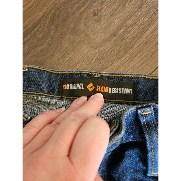 Wrangler Flame Resistant Darkwash Wotk Jeans Cat2 NWOT - Picture 4 of 9